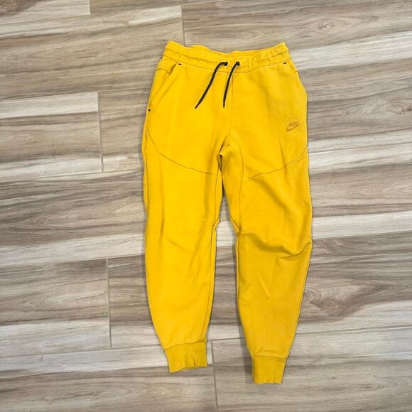 Nike Tech Fleece Men's Yellow Joggers - Picture 1 of 4